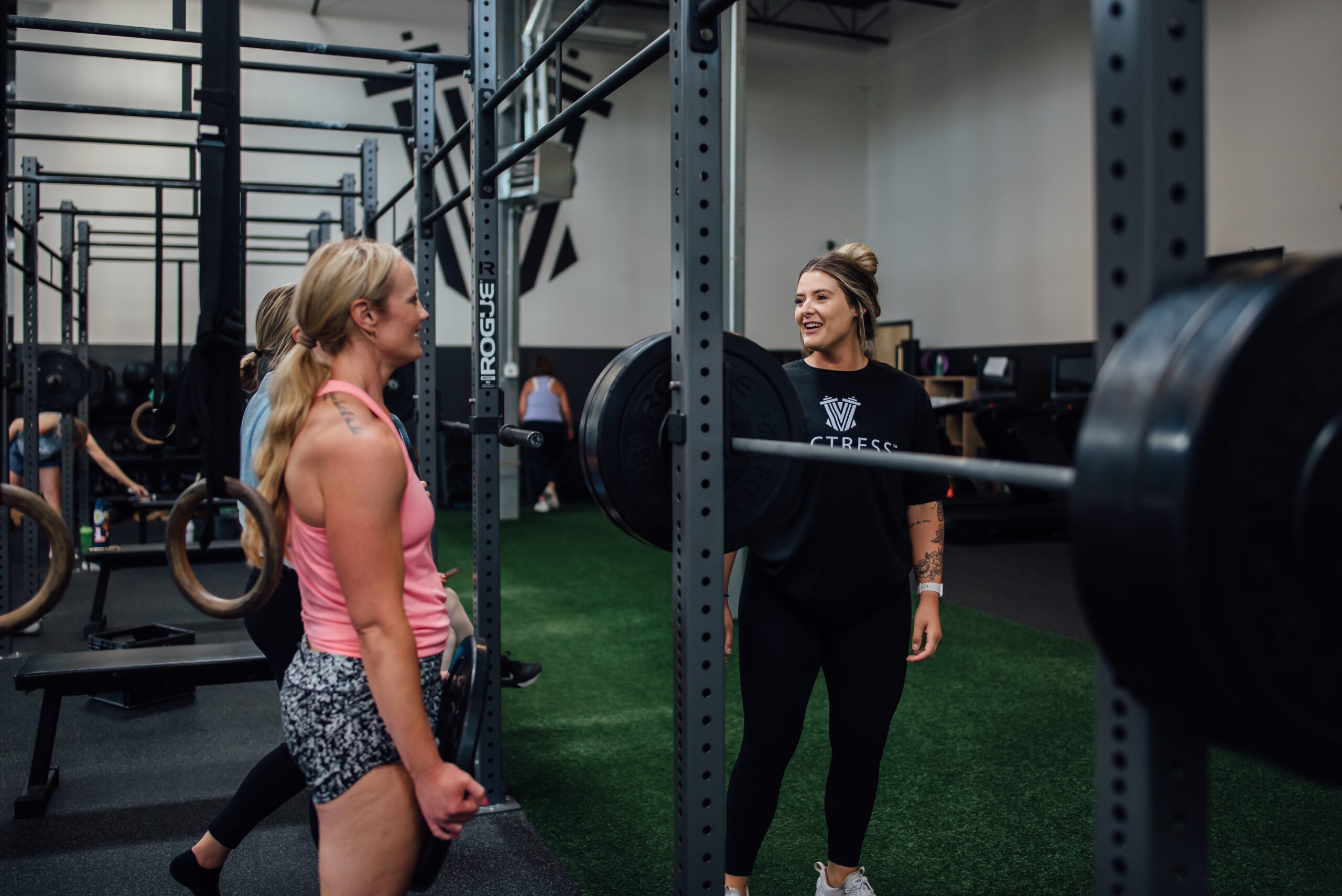 The Benefits of Having a Fitness Coach: Group or One-on-One